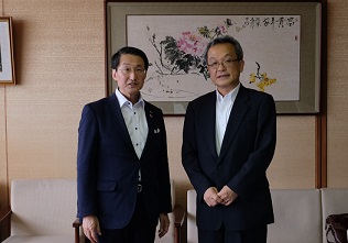 在ウラジオストク日本国総領事の来県